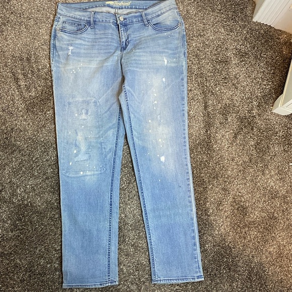 Old Navy Boyfriend Distressed Jeans Mid Rise Straight sz 8 NWOT - Picture 1 of 7